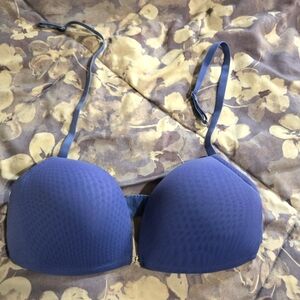 Frederick lightly lined bra with a lil push up size 36C in good condition.